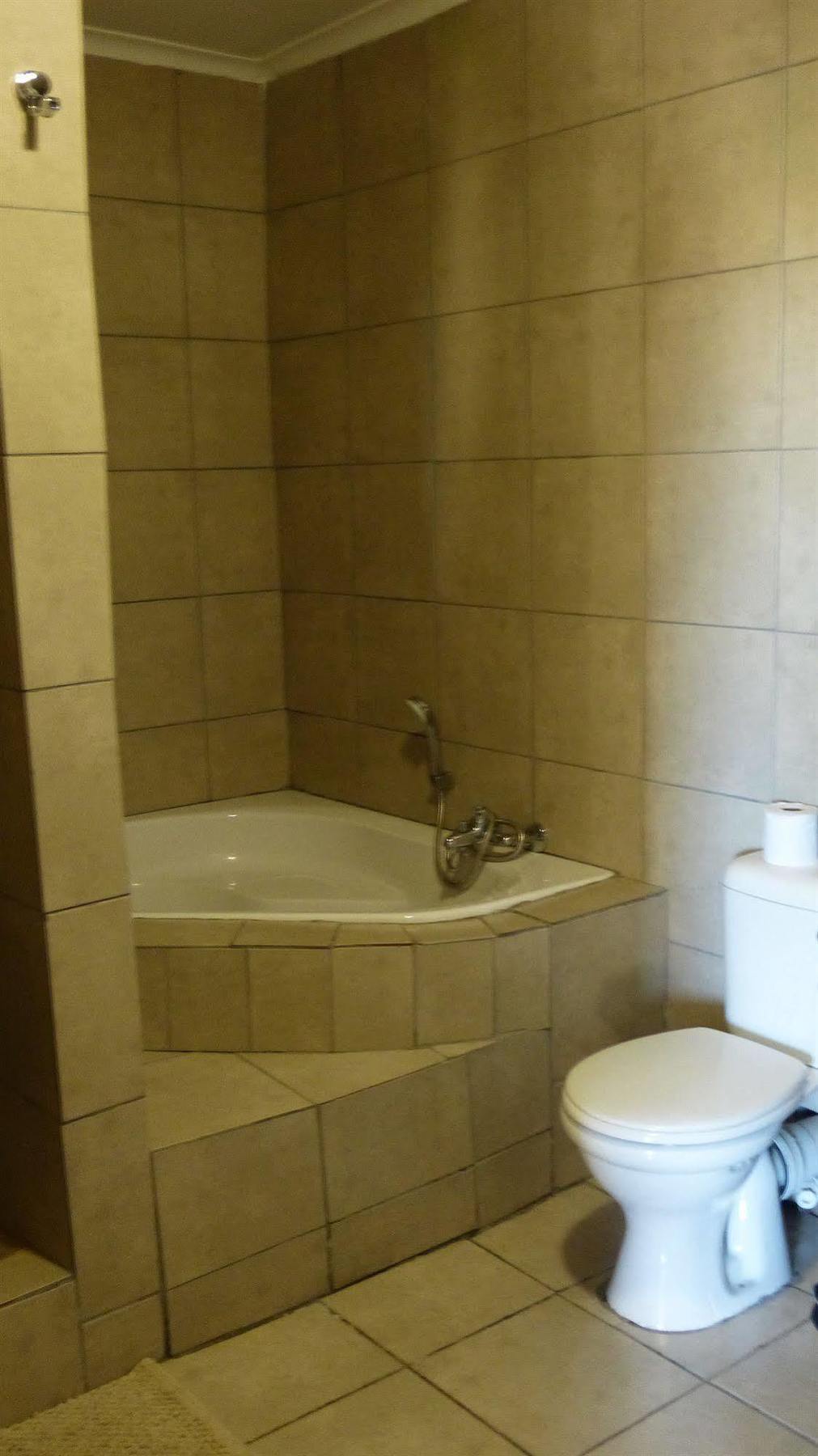 African Sands Guesthouse Load Shedding Free Bloemfontein Dış mekan fotoğraf