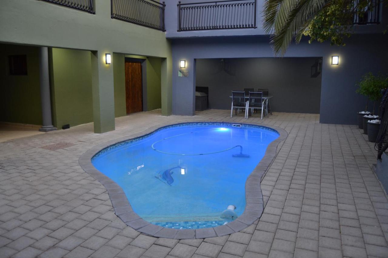 African Sands Guesthouse Load Shedding Free Bloemfontein Dış mekan fotoğraf