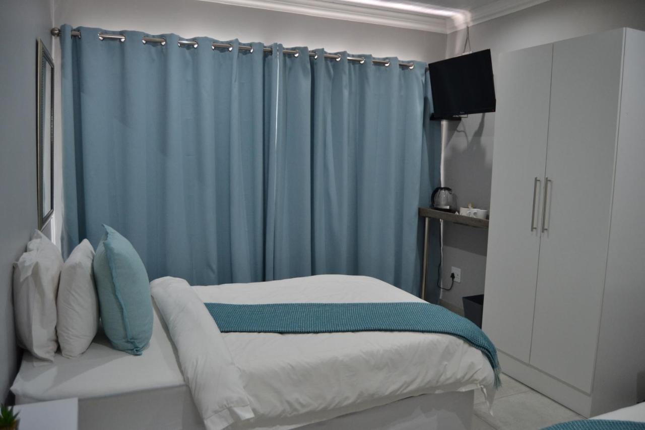 African Sands Guesthouse Load Shedding Free Bloemfontein Dış mekan fotoğraf