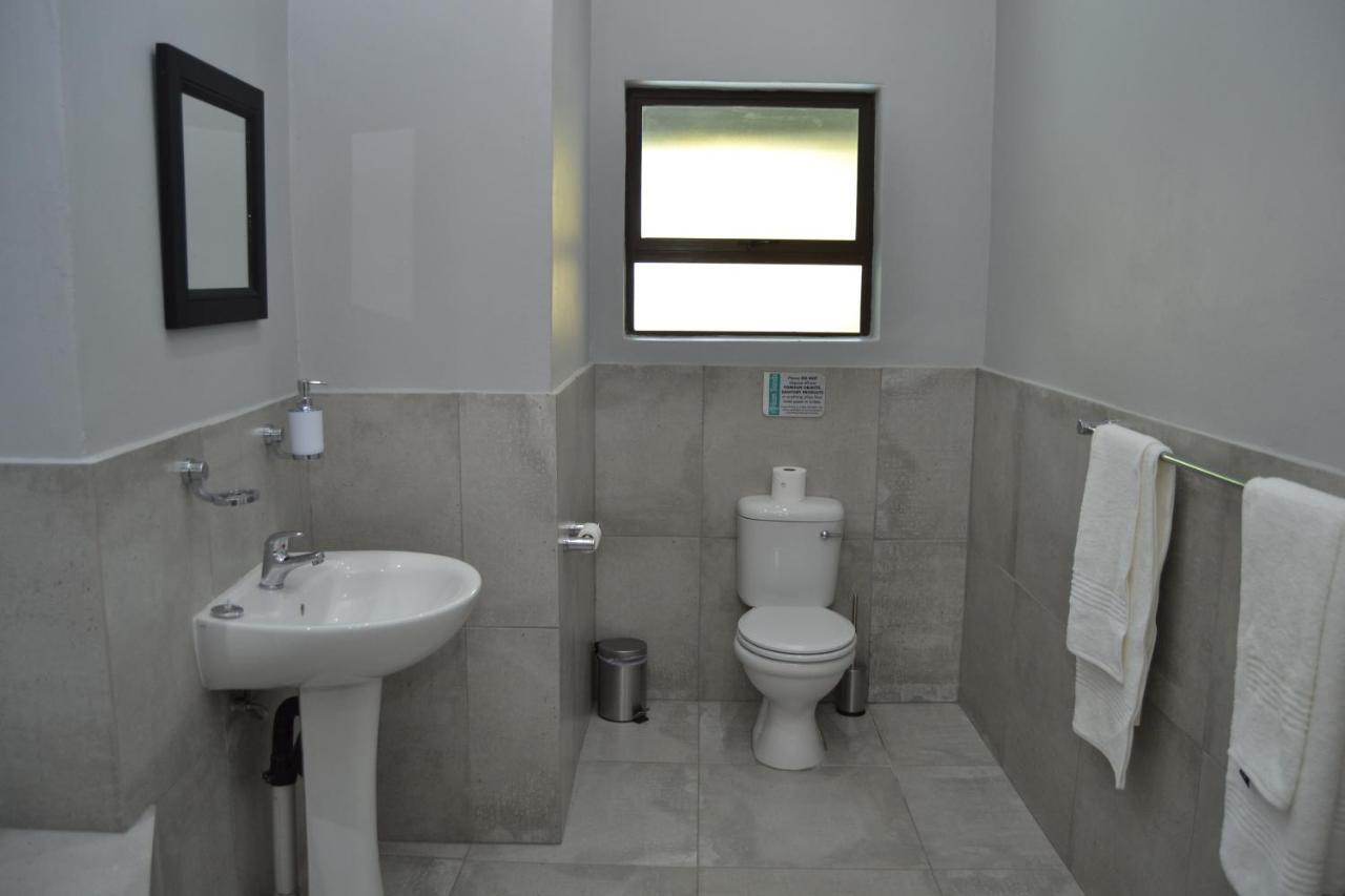 African Sands Guesthouse Load Shedding Free Bloemfontein Dış mekan fotoğraf